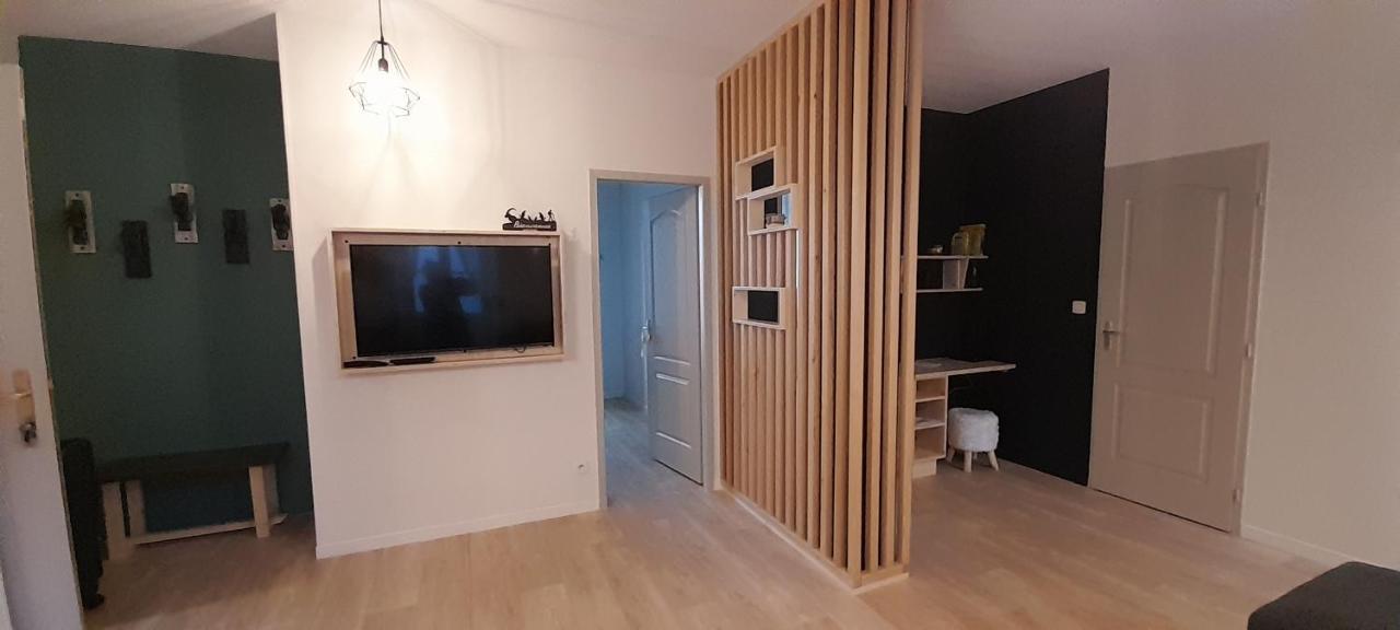 Tres Bel Appartement T3 Hyper Centre Entierement Renove En 2022 Люс-Сен-Совёр Экстерьер фото