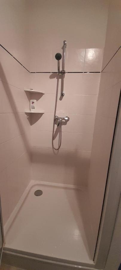 Tres Bel Appartement T3 Hyper Centre Entierement Renove En 2022 Люс-Сен-Совёр Экстерьер фото